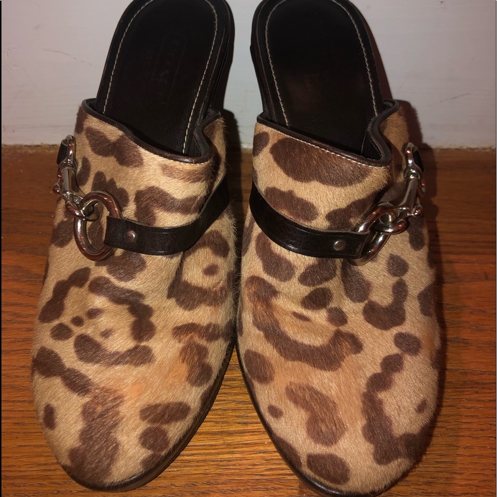 Coach size 7b clogs